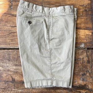 JCREW | KHAKI SHORTS | SIZE 29 | @ILM910’s closet